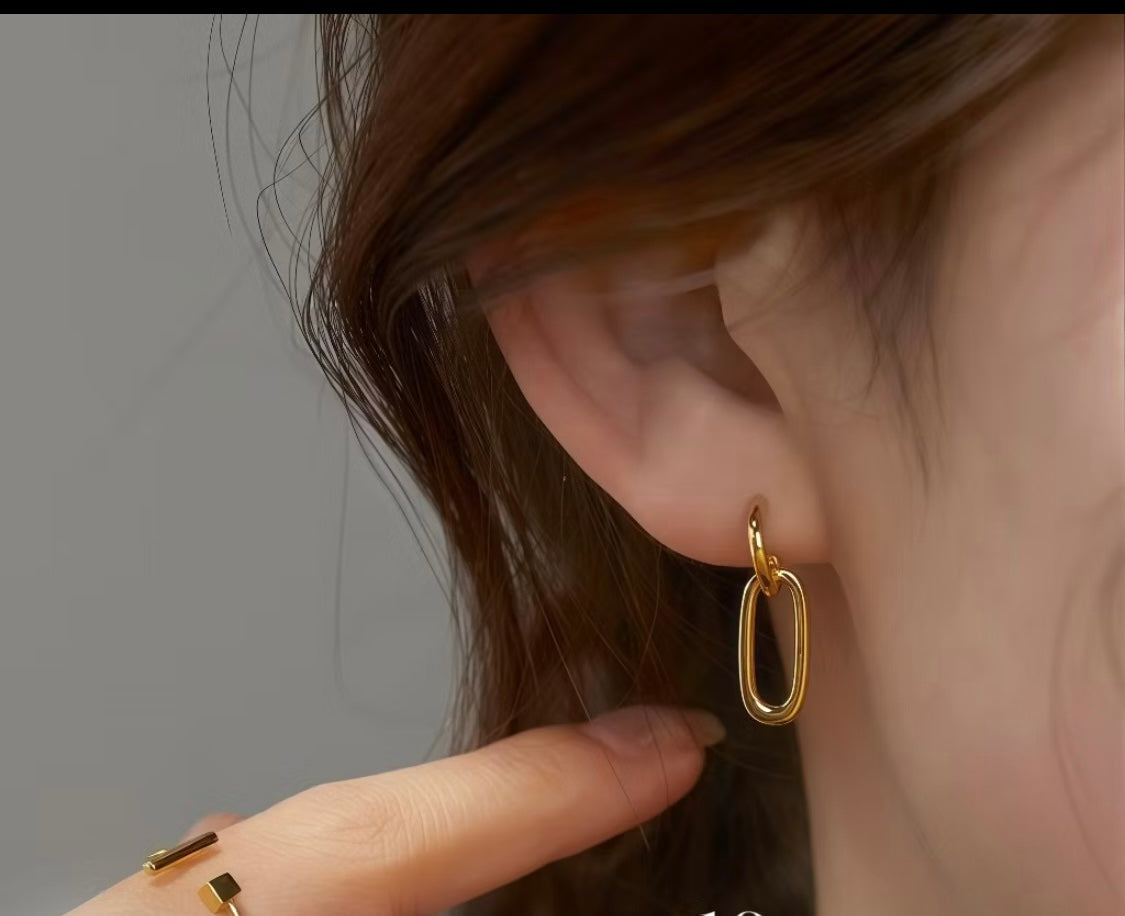 Minimal Oval Link Drop Earrings – Polished Finish