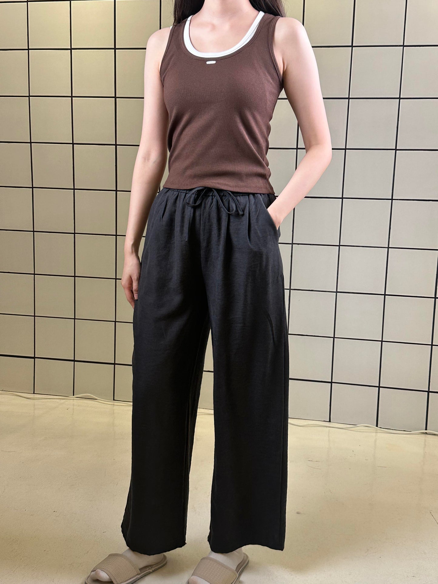 Women's Soft Drape Elastic Waist Wide Pants