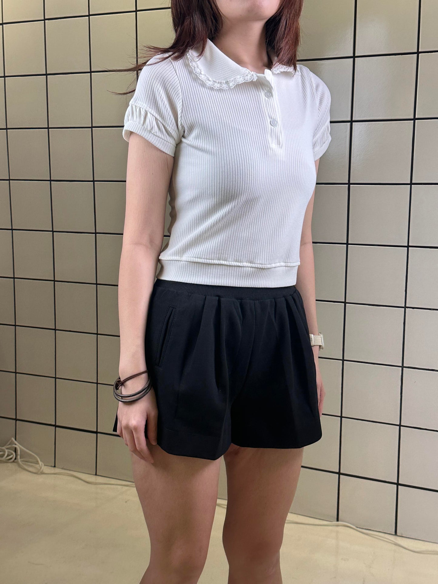 Women's Ribbed Waist Soft Pleated Shorts