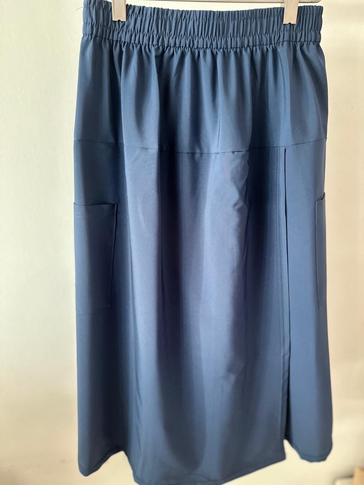 Women's Elastic Waist Pocket Midi Skirt