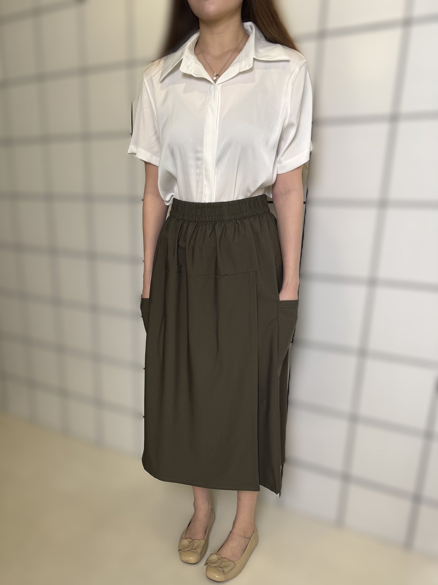 Women's Elastic Waist Pocket Midi Skirt