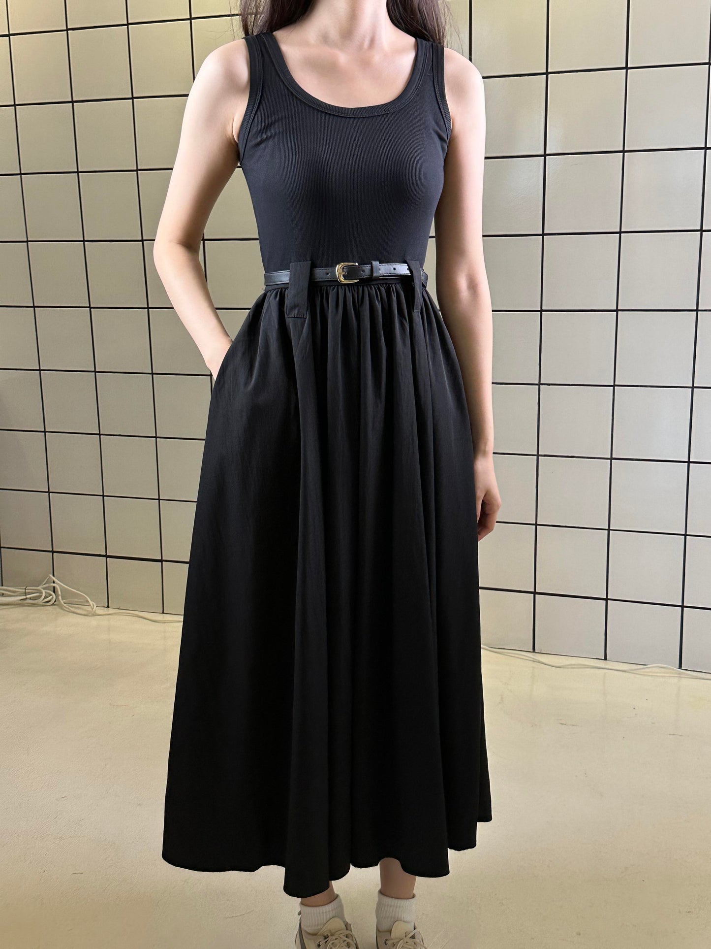 Women's Sleeveless Ribbed Maxi Dress with belt