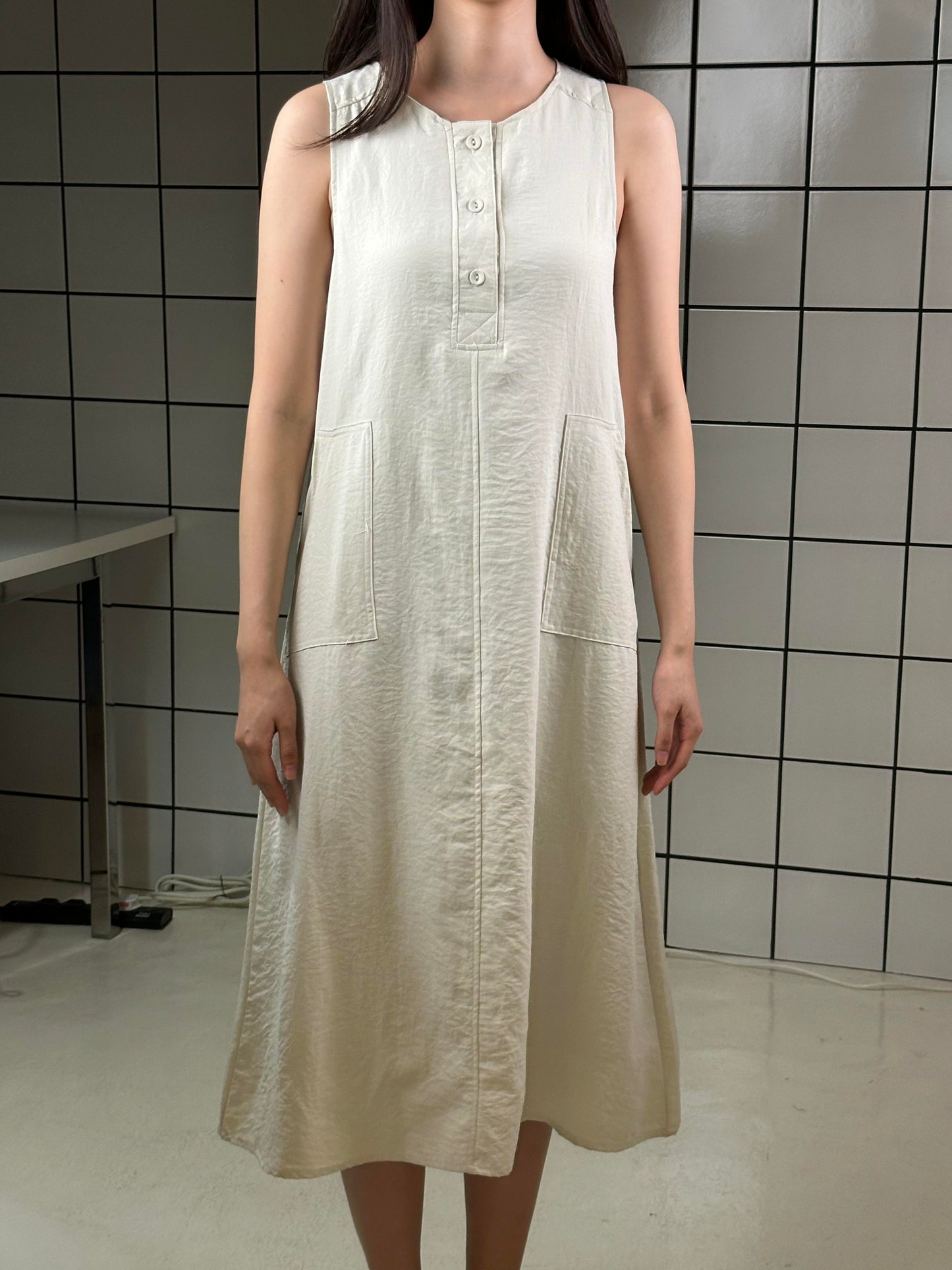 Women's Sleeveless Button-Front Maxi Dress