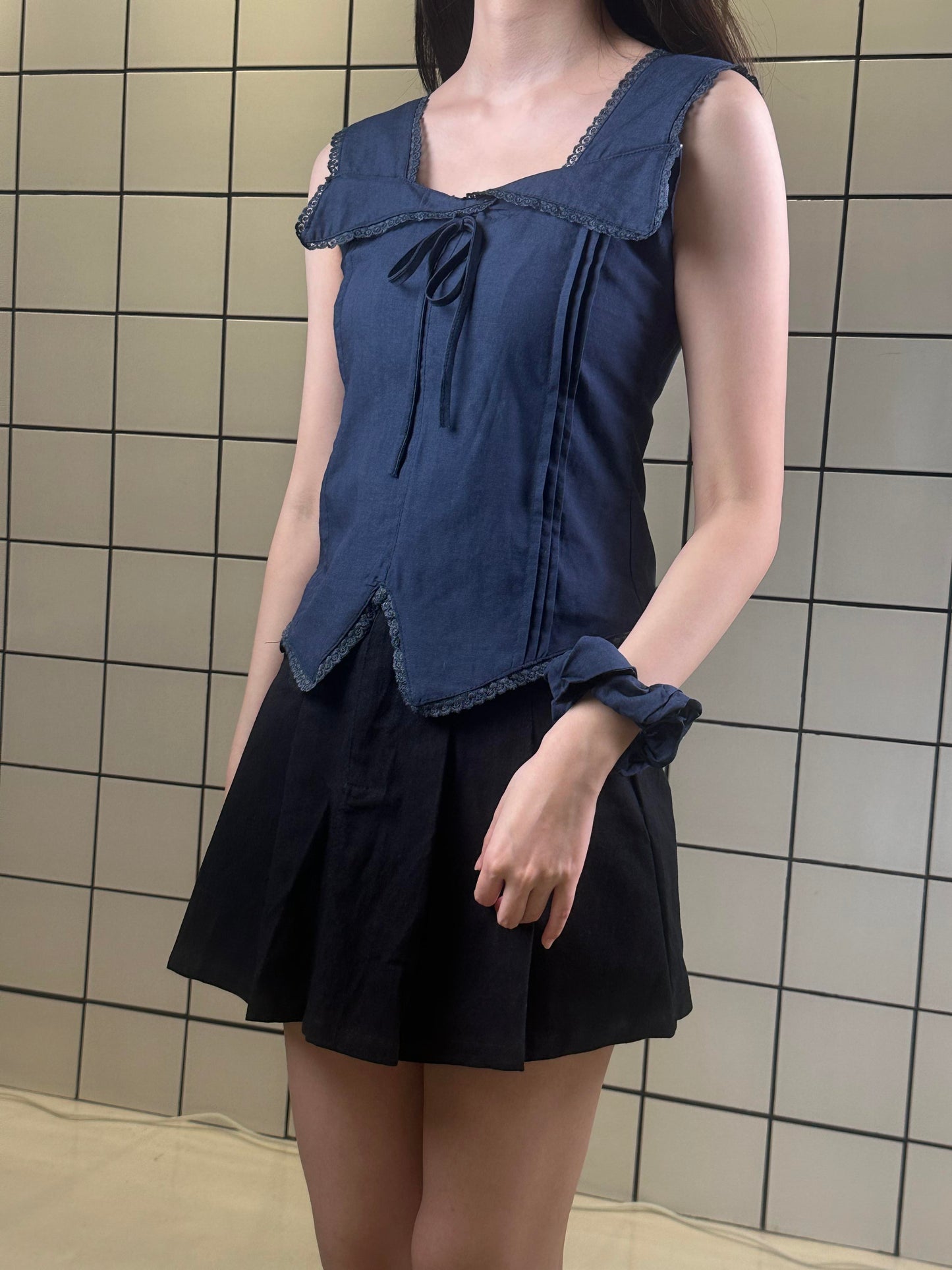 Lace Trim Corset Style Top with Matching Scrunchy